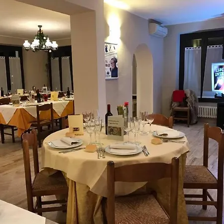 Hotel Ristorante La Grotta Hotel Castiglione Delle Stiviere