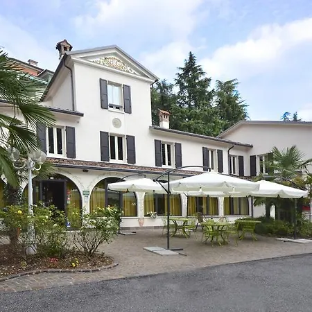 Hotel Ristorante La Grotta Ξενοδοχείο 3*
