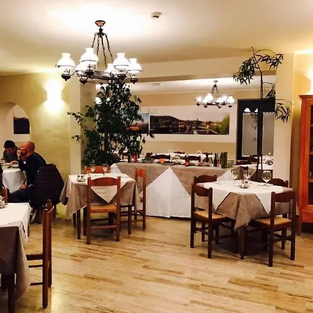 Hotel Ristorante La Grotta Hotel 3*