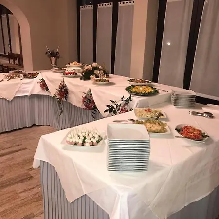 Hotel Ristorante La Grotta 3*